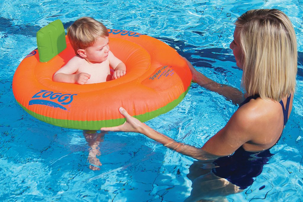 kids swimming